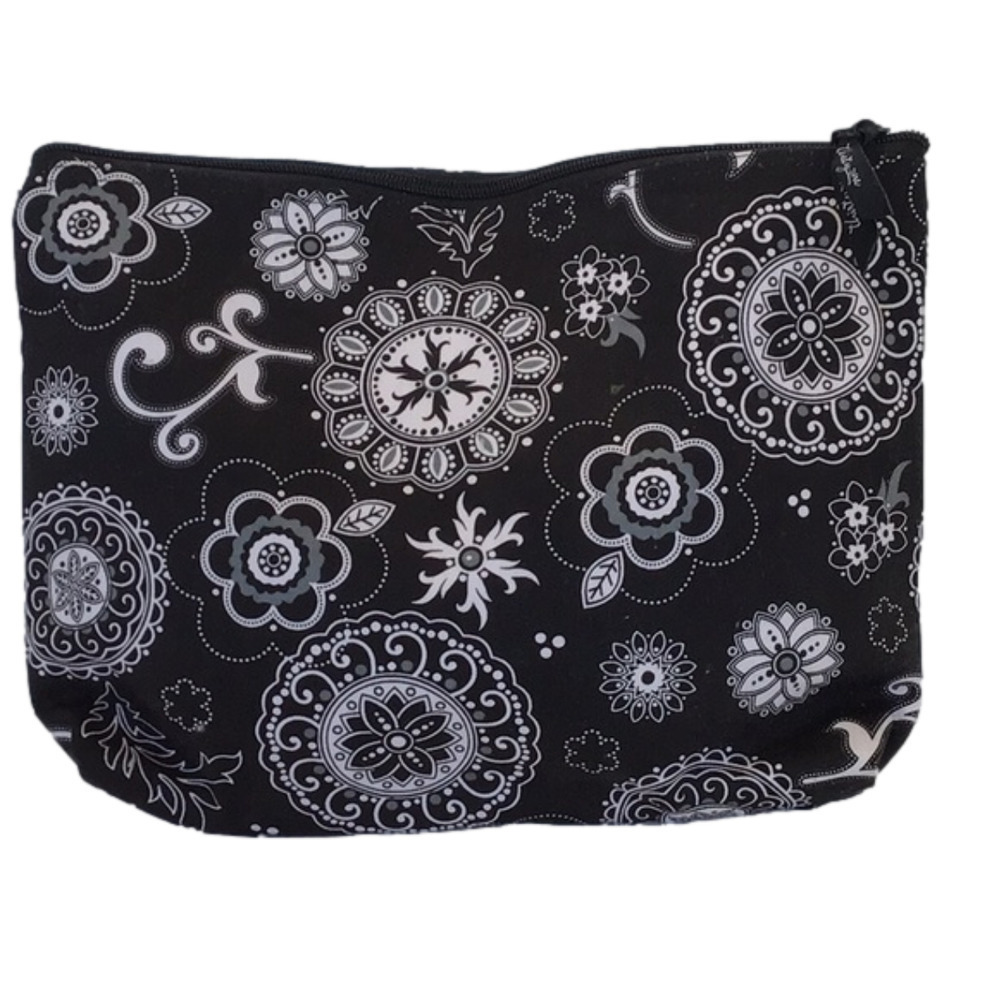 Thirty One Zipper Pouch Onyx Medallion NWOT